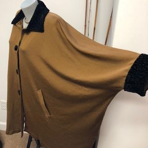 vtg boutique plush collar cape shawl shrug cloak